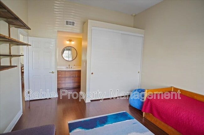 Building Photo - 24010 Telegraph Hill Ct