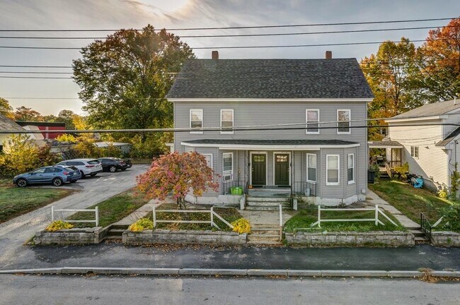 Building Photo - 19 Burke St