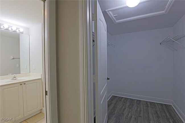 Building Photo - 4172 Castilla Circle