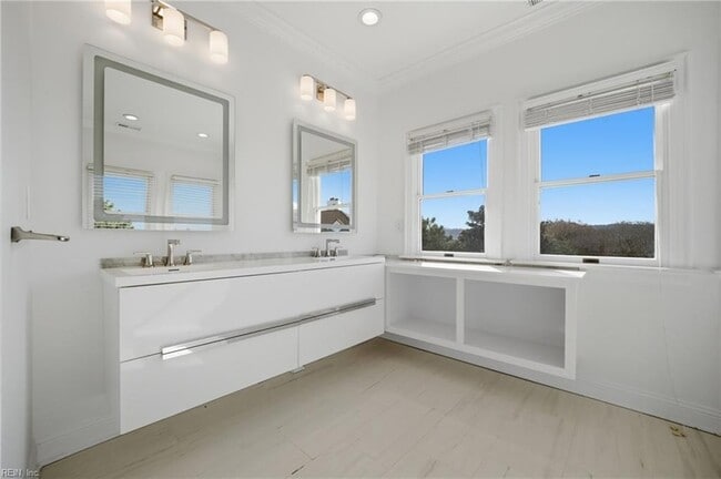 Building Photo - 508 Virginia Dare Dr