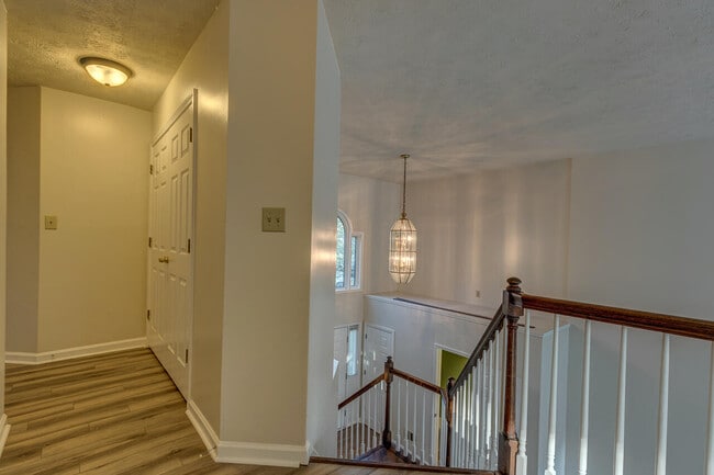 Building Photo - 3789 White Pine Dr