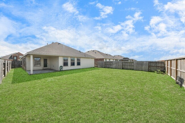 Building Photo - 7319 Bridal Ranch Dr