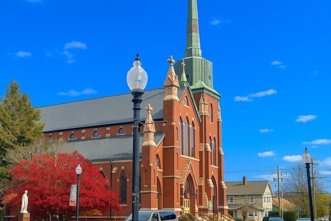 Building Photo - 45 E Central St