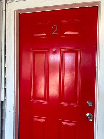 Building Photo - 311 Glamis Ave