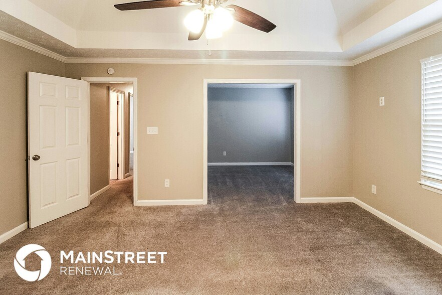 Building Photo - 7139 Lone Oak Trce