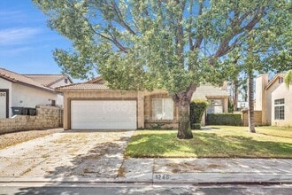 Building Photo - 1240 Visconti Dr