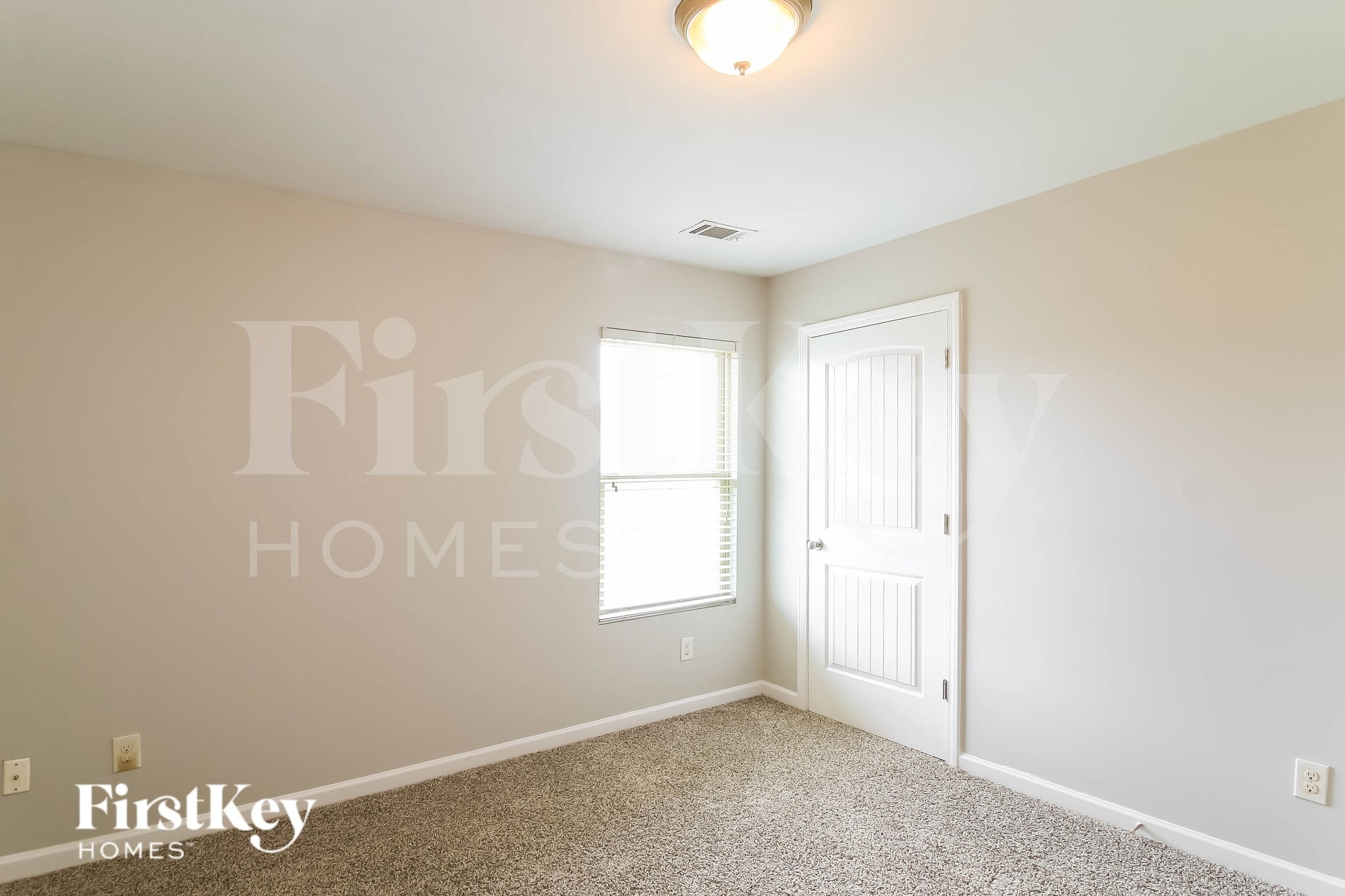 Building Photo - 5519 Luther Ct