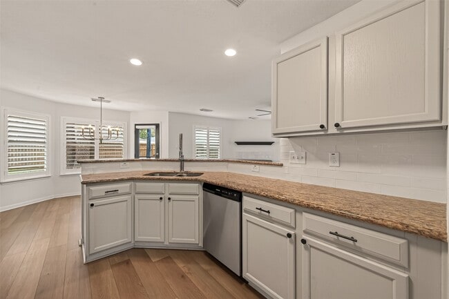 Building Photo - 14227 Cypress Valley Dr