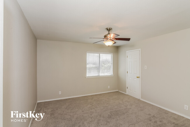 Building Photo - 16918 Darien Wing