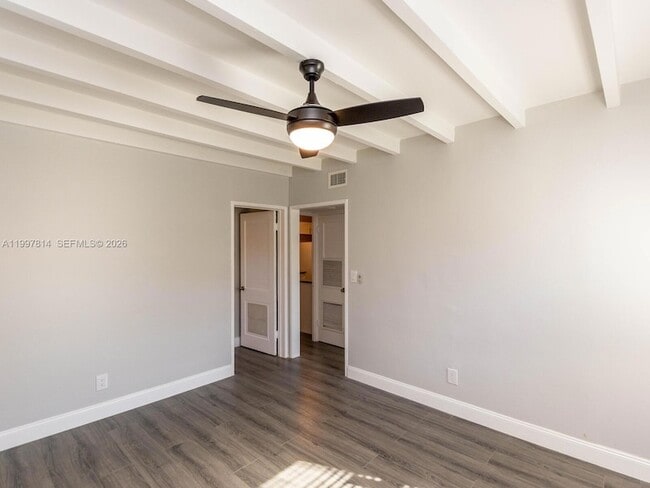 Building Photo - 1413 NW 3rd Ave