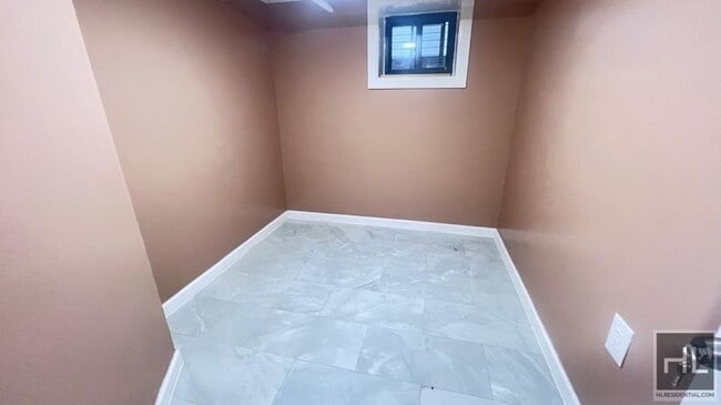 Building Photo - 2 bedroom in BROOKLYN NY 11203