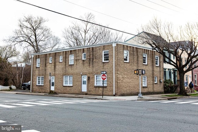 Building Photo - 430 N Patrick St