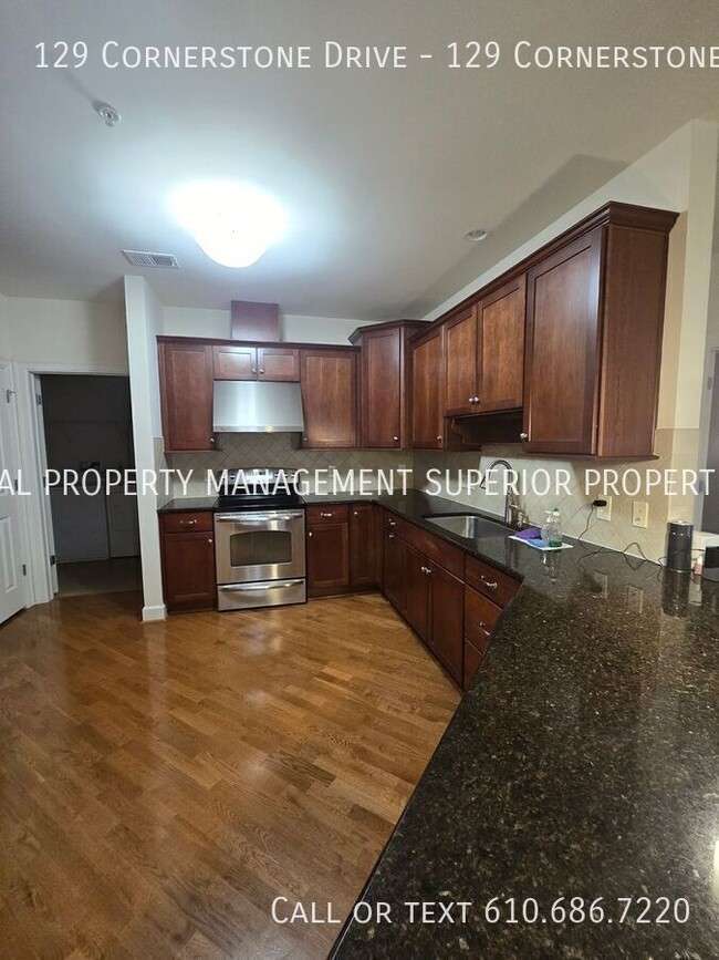 Building Photo - 129 Cornerstone Dr