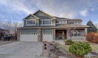 Building Photo - Light-Filled Longmont Gem with Elegant Fin...