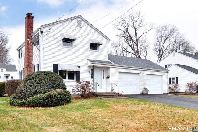 Building Photo - 1 Valley Crest Dr