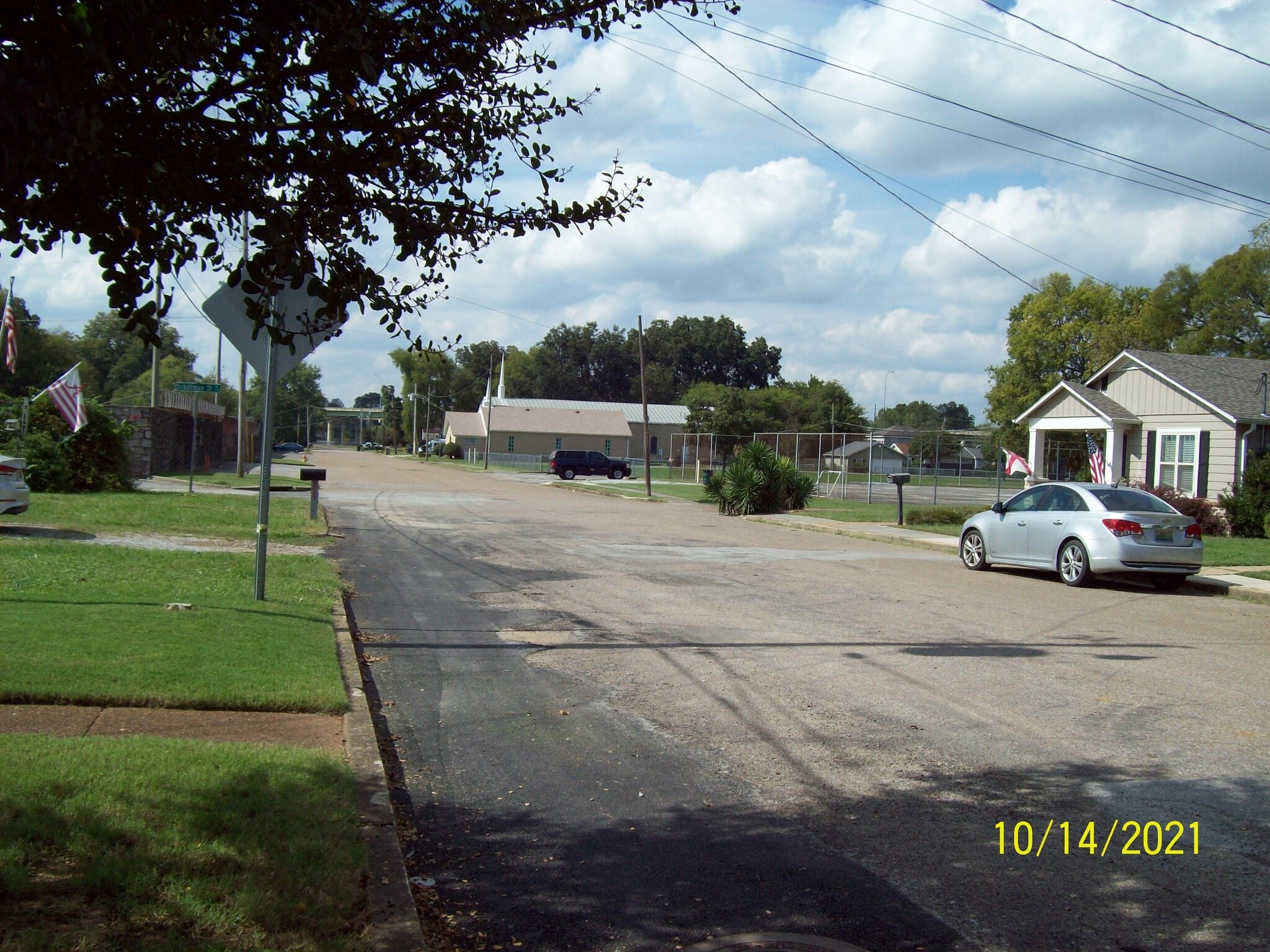 1/2 Block to New Goldsmith / Schiffman Park. - 504 Beirne Ave NE