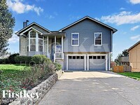 Building Photo - 1607 Stasi Ave