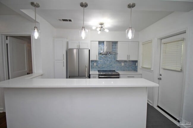 Building Photo - 315 Flannan Rd