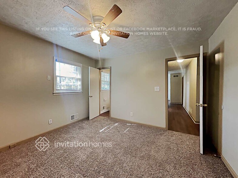 Building Photo - 1569 Dogwood Ln