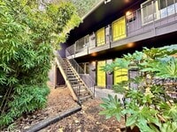 Building Photo - 127 SE 30th Pl