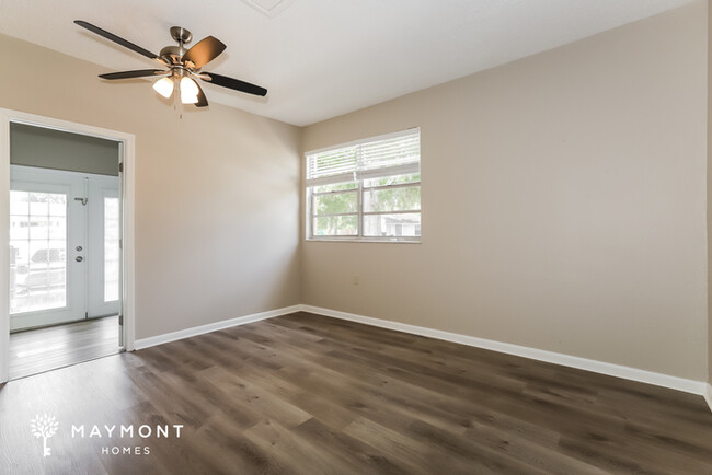 Building Photo - 3-Bedroom Home with Fenced Yard