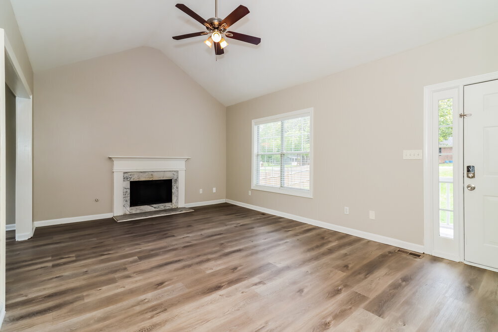 Building Photo - 2840 Ivanhoe Ln