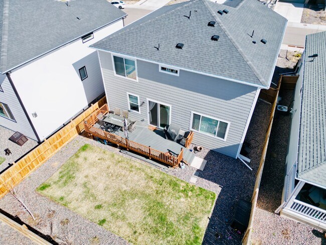 Building Photo - Nearly-New 4-Bed in Terrain with Deck, Office, and Resort-Style Amenities