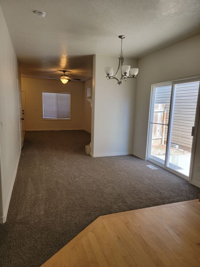 Building Photo - Great home in Middleton