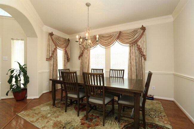 Building Photo - 6523 Trenton Lake Ln