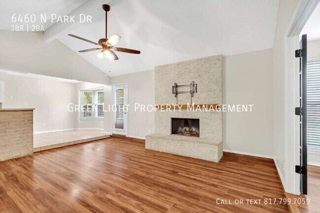 Building Photo - 6460 N Park Dr