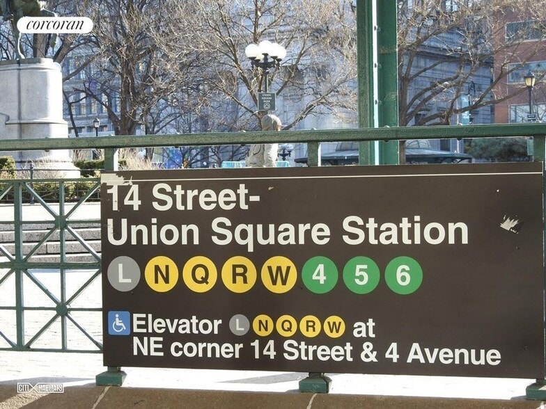 Building Photo - 70 W 11th St