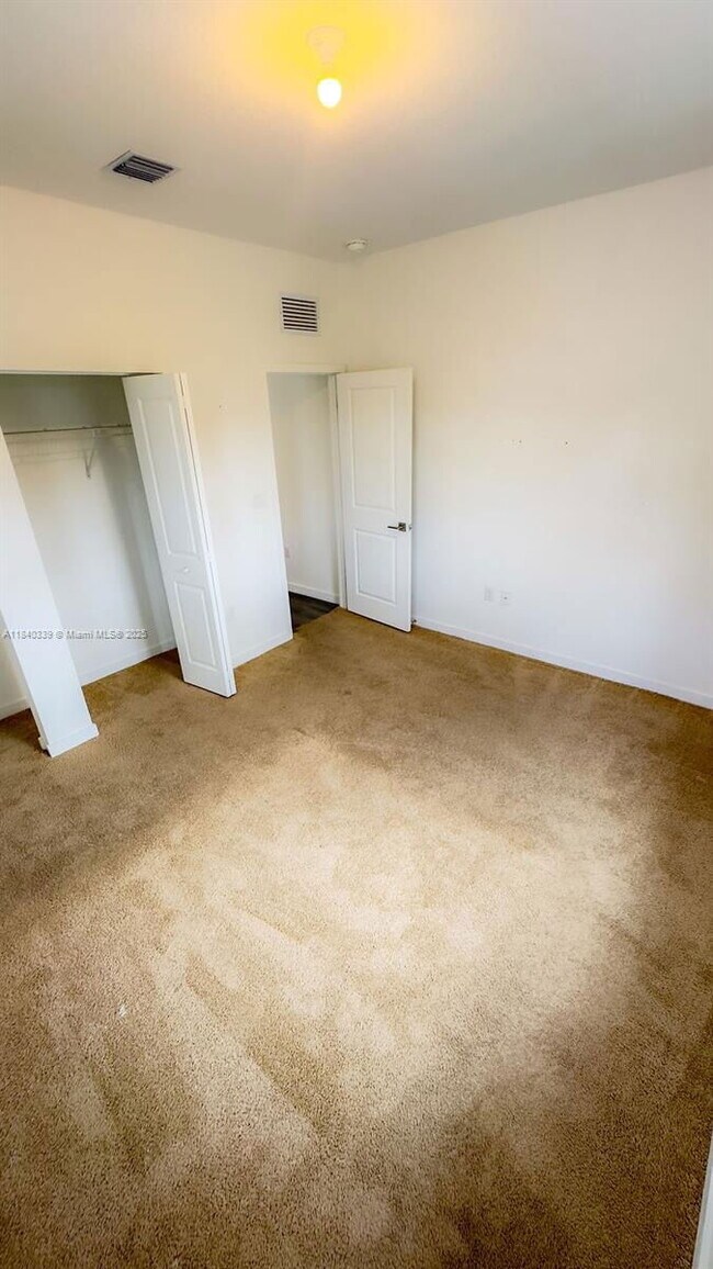 Building Photo - 24461 SW 117 Path