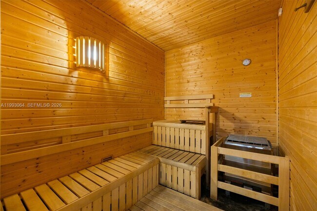 Building Photo - 1180 N Federal Hwy