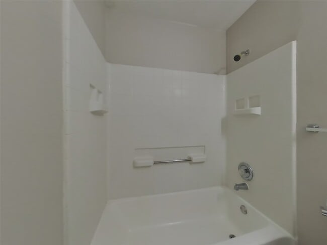 Building Photo - 614 Harpswell Ln