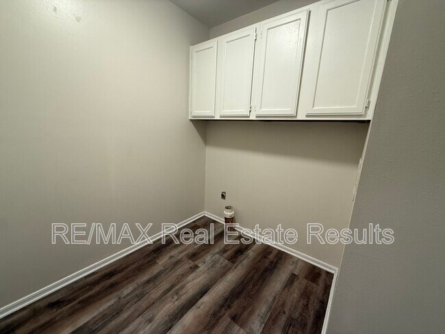 Building Photo - 1206 Whipporwill Ln