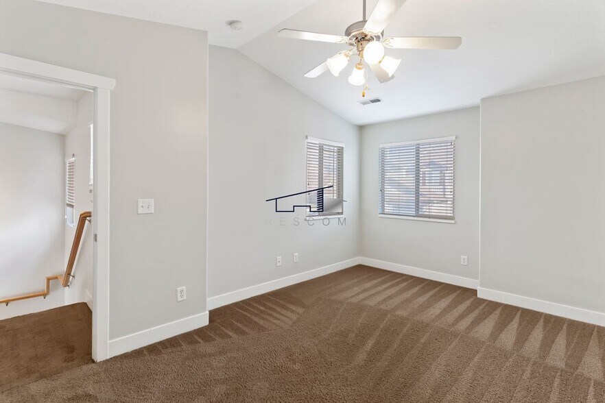 Building Photo - 1613 N 450 E