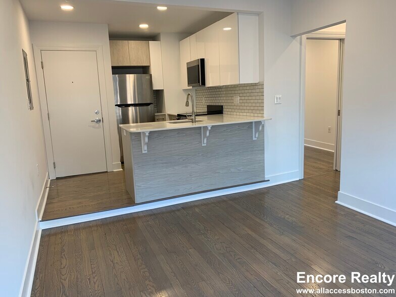 Building Photo - 29 Peterborough St