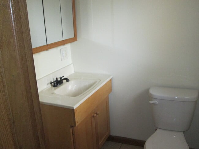 Building Photo - 3968 Staatz Dr