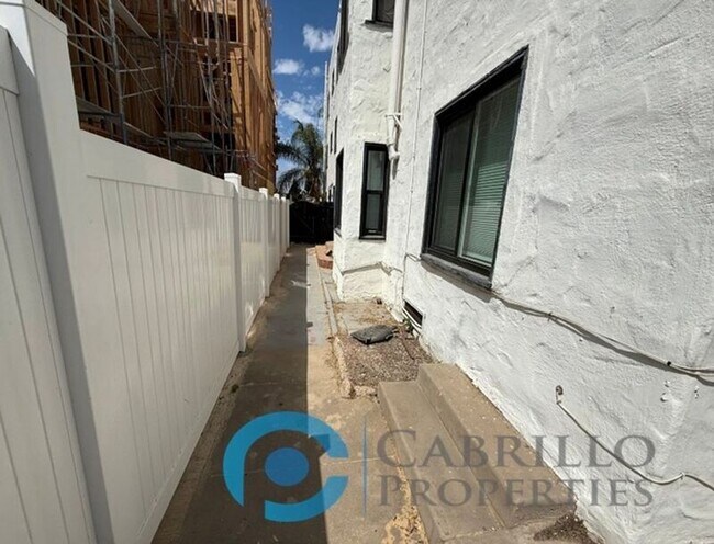 Building Photo - 2241 4th Avenue