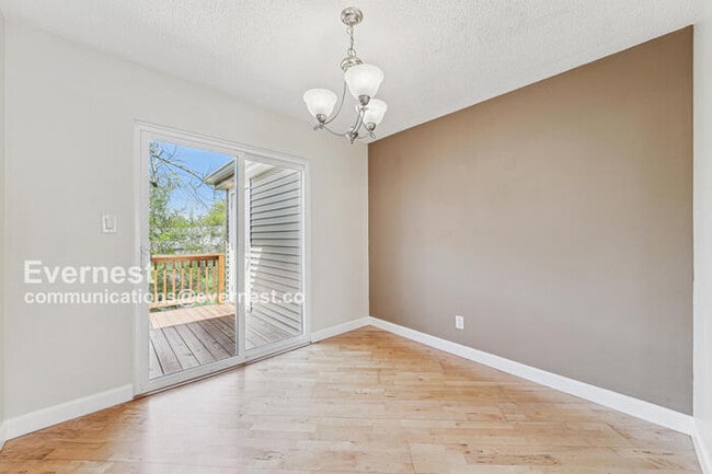 Building Photo - 1521 Oriole Ln