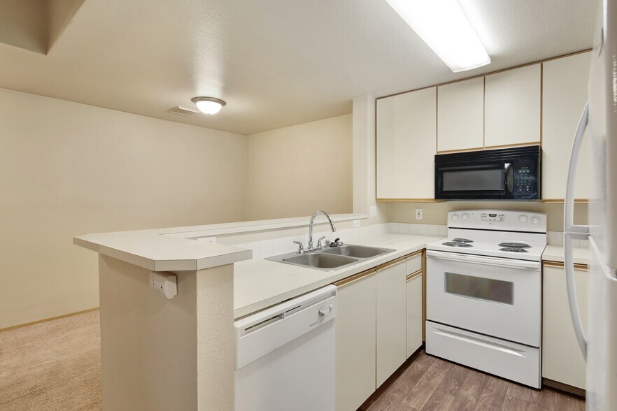 Maple Park Apartments 1743 E Maple St Bellingham WA 98229 Apartment