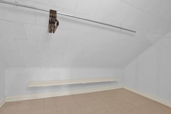 Building Photo - 1713 Fort Bragg Rd