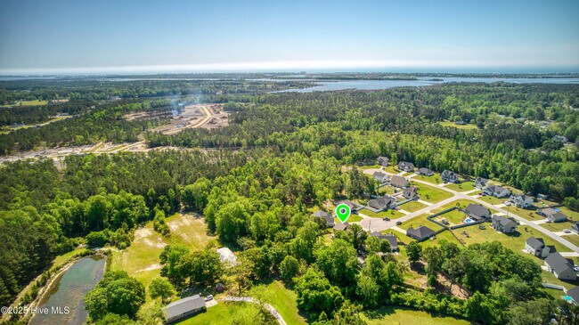Building Photo - 307 Windward Landing