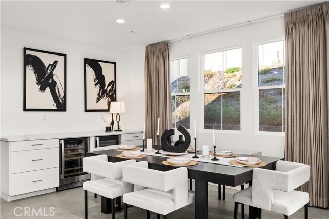 Building Photo - 11401 W Serrano Sq