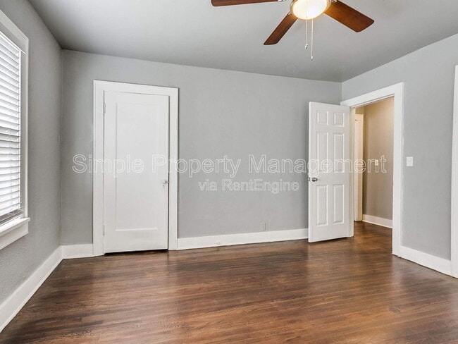 Building Photo - 4326 N Blackwelder Ave