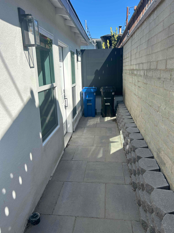 Building Photo - 7056 W 85th St