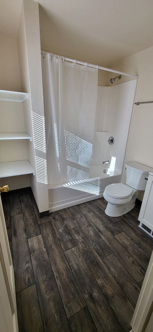 Building Photo - 3 bedroom 1 bath House for rent