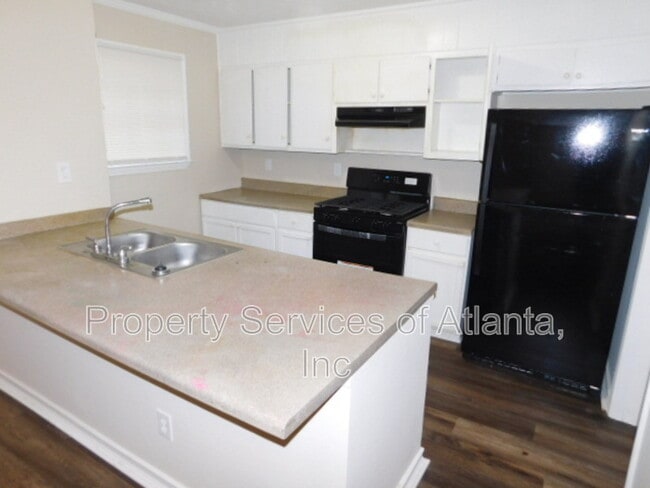 Building Photo - 1775 Petite Ln