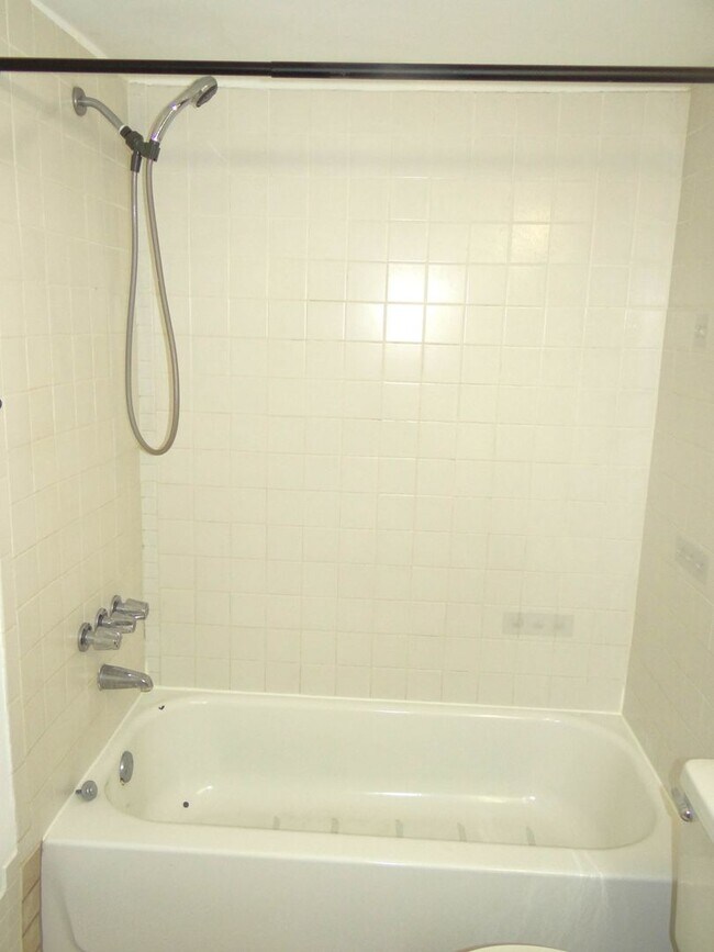 Building Photo - 2625 FL-590
