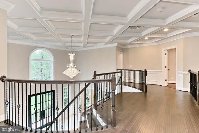 Building Photo - 6526 Dearborn Dr